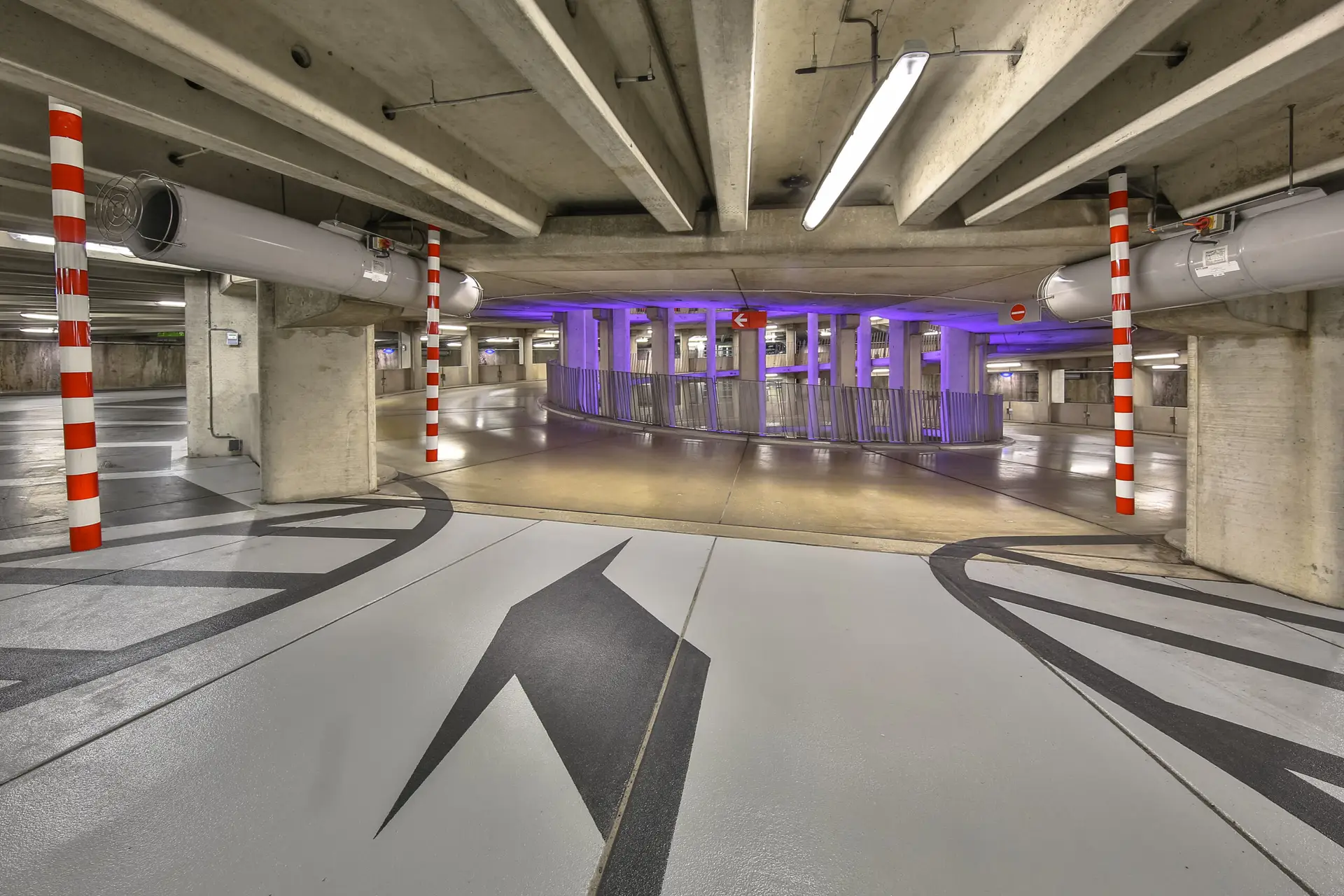 Reinigung einer Tiefgarage